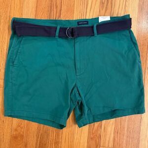 NWT St. John's Bay Shorts with Belt Cadmium Green Size 40